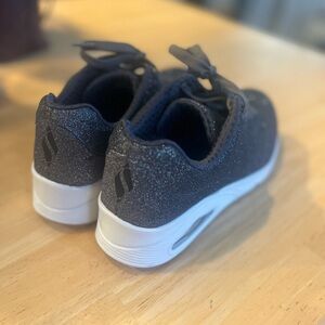 Skechers Glittery Black Sneakers